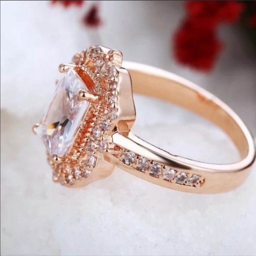 NEWπ18K Strawberry Rose Gold Diamond Halo Ring - Picture 3 of 6
